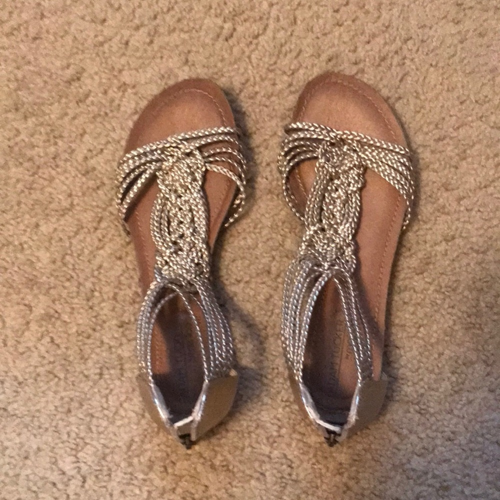Gorgeous gold sandals